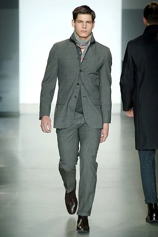 Look 16